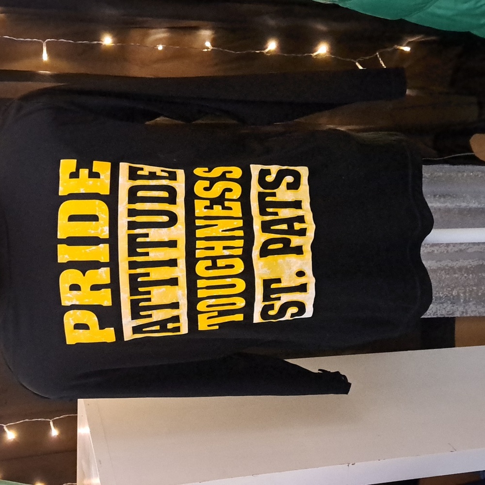"PRIDE ATTITUDE  TOUGHNESS  ST. PATS DAY" long sleeve size LG